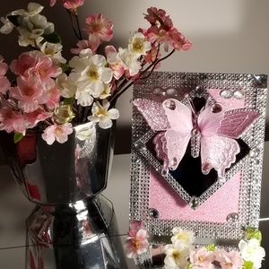 ➡️🆕️🦋🌸Light Pink Butterfly🌸🦋⬅️